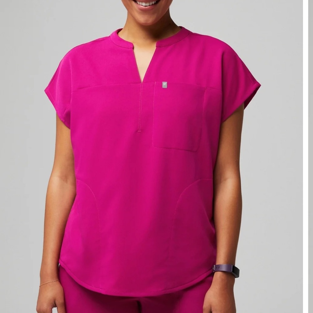 Fabletics Scrub Set